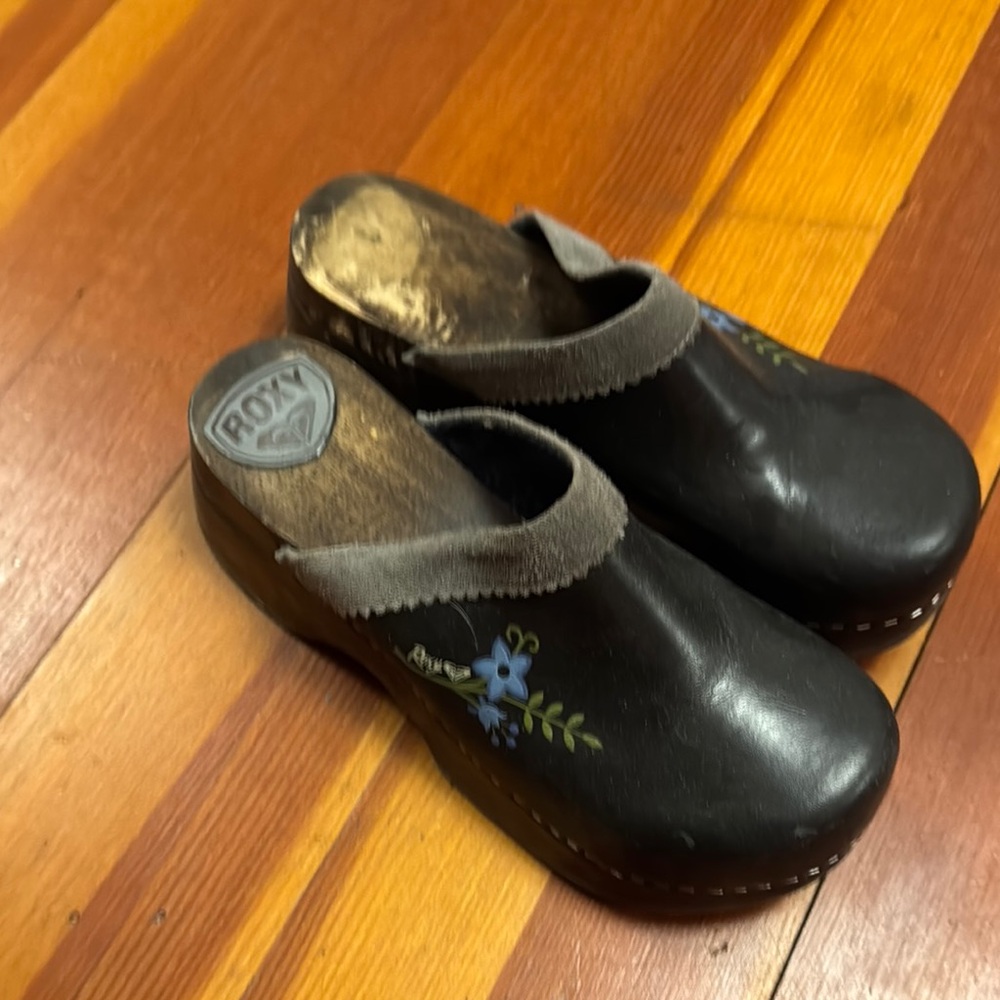 Roxy Black Clogs with Blue Floral Design